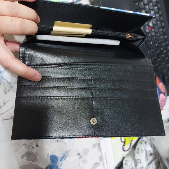 Rare Japanese Anime Full Size Wallet Coin Compartments and Credit Cards ID's - Picture 4 of 6